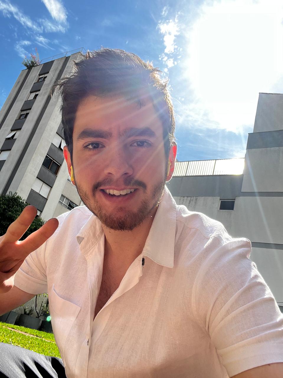 Felipe portrait 3